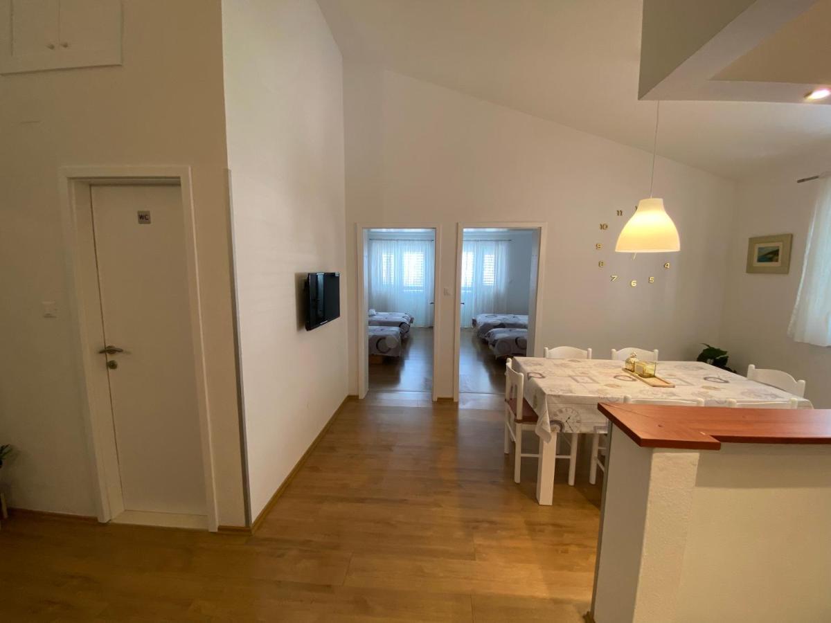 Apartmani Mare Baška Voda Extérieur photo
