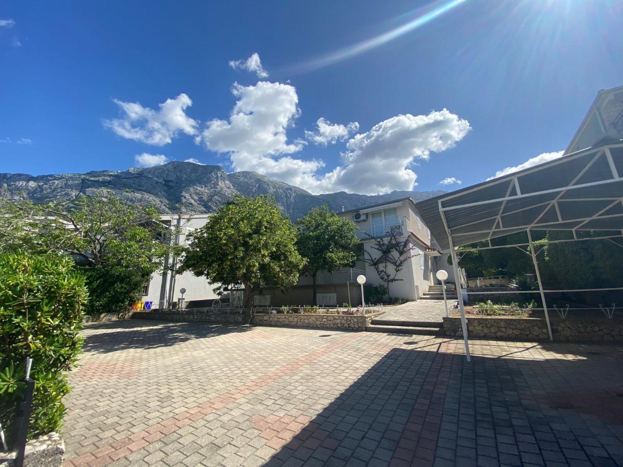 Apartmani Mare Baška Voda Extérieur photo